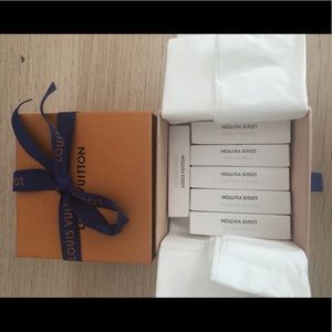 Louis Vuitton Gift Box With Fragance Samples